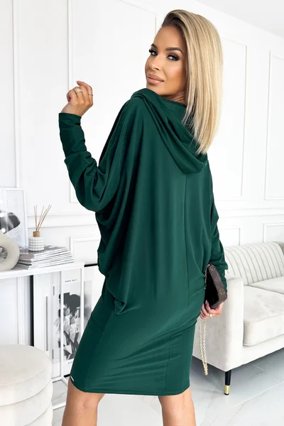 Dámské netopýří dámské šaty v lahvově zelené barvě s kapucí LQ248 Numoco