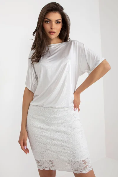 Dámské denní šaty v bílé barvě s krajkou FPrice
