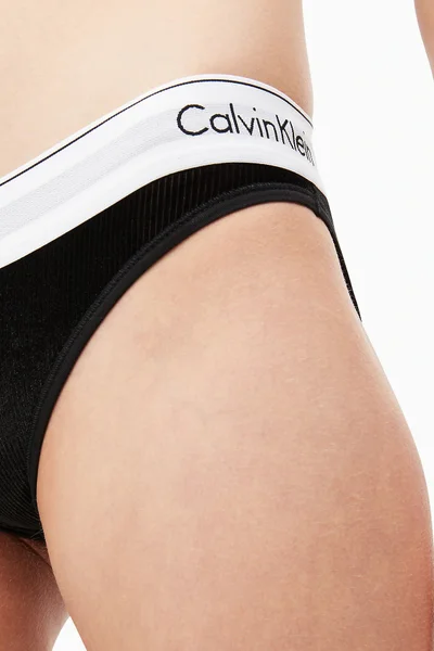Černé spodní kalhotky s gumou v pase Calvin Klein 5513