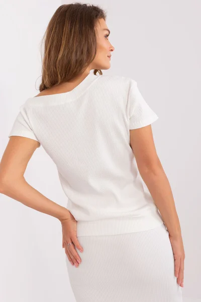 Jednoduché dámské bílé tričko s lodičkovým výstřihem RELEVANCE