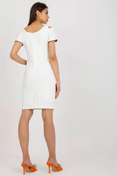 Lehké bílé šaty ke kolenům s krátkým rukávem FPrice