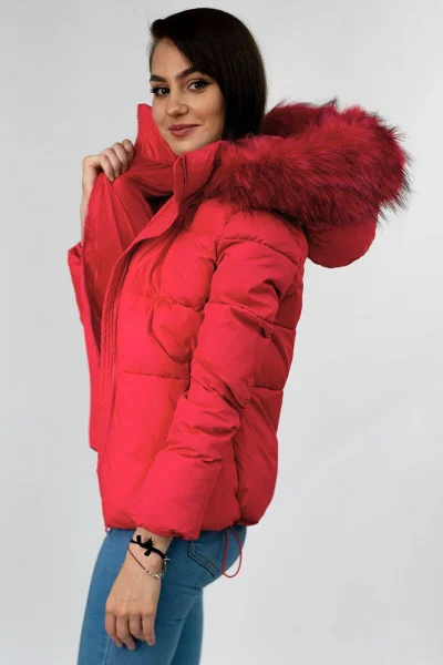 Dámská prošívaná červená bunda s kapucí