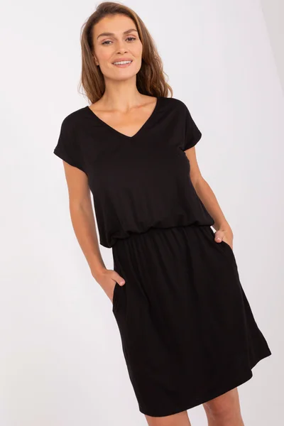 Černé dámské denní šaty s kapsami FPrice