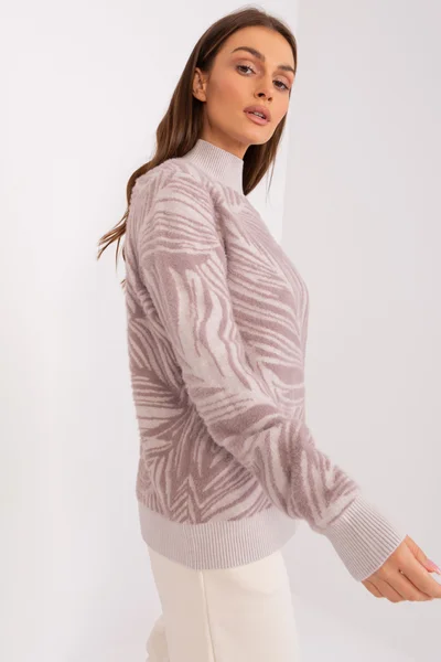 Pohodlný vzorovaný dámský svetr se stojáčkem FPrice