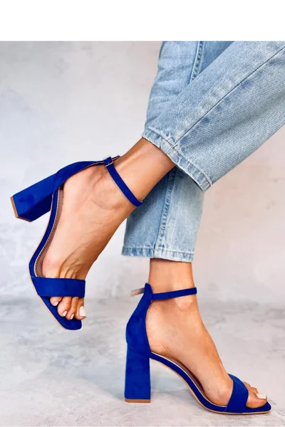 Královsky modré dámské semišové sandály na podpatku Inello