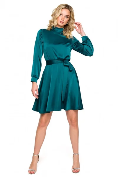 Smaragdové elegantní mini šaty se stojáčkem a rozparkem na zádech Makeover