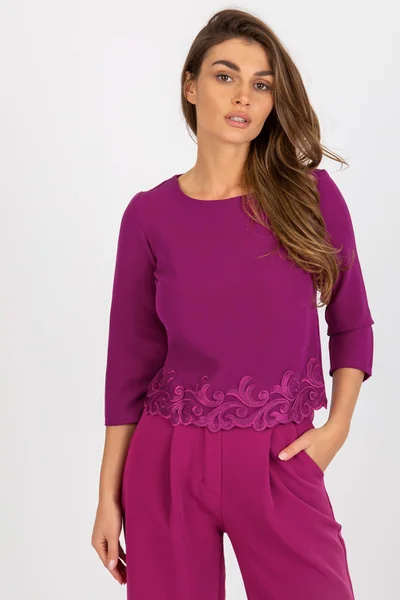 Tmavě fialové dámské tričko s krajkou Lakerta