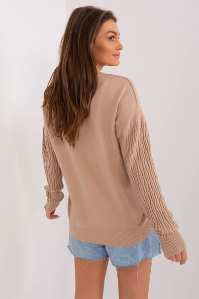 Světle béžový dámský pulovr s kulatým výstřihem FPrice