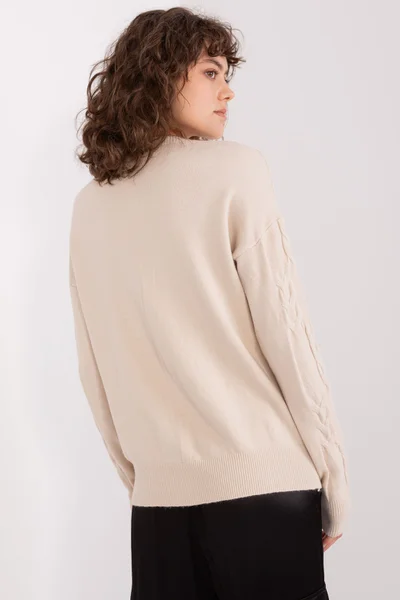 Světle béžový dámský pulovr se vzorem FPrice