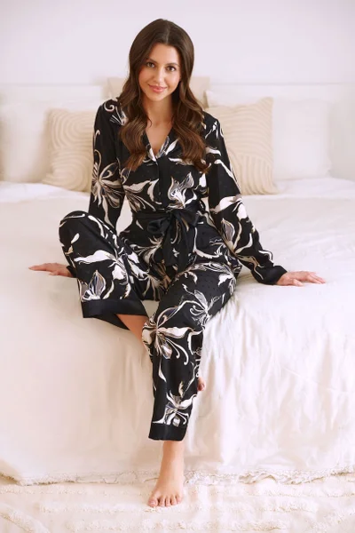 Elegantní vzorované dámské pyžamo DOCTOR NAP černo-bílé