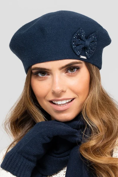 Elegantní dámský zimní baret s mašlí Kamea