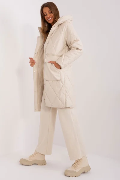 Krémový dámský prošívaný kabátek s kapsami FPrice