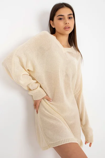 Oversize dámský delší lehký svetr v nude barvě FPrice