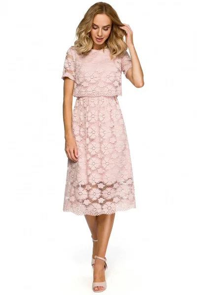 Krajkové růžové dámské šaty s krátkými rukávy Moe