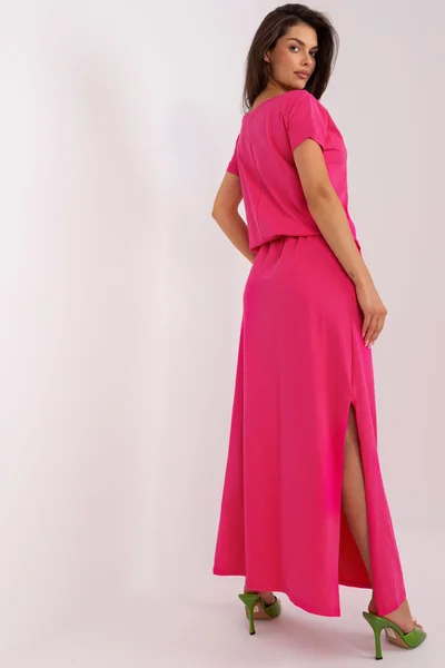 Tmavě růžové dámské šaty s rozparkem FPrice