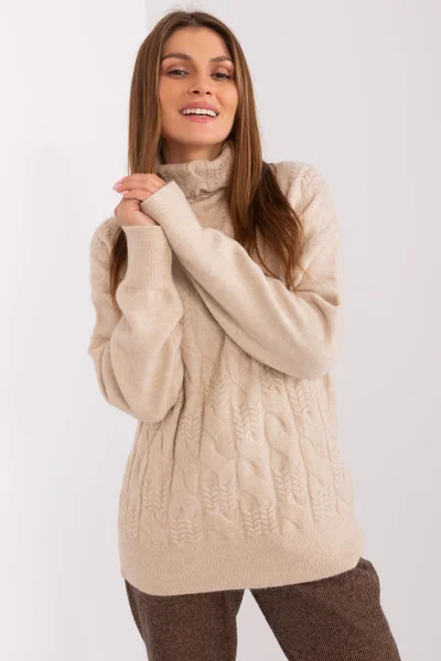 Světle béžový dámský pletený svetr s rolákem AT