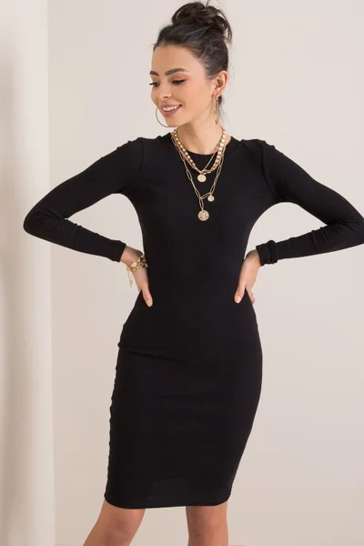 Elegantní černé přiléhavé bavlněné šaty Rue Paris