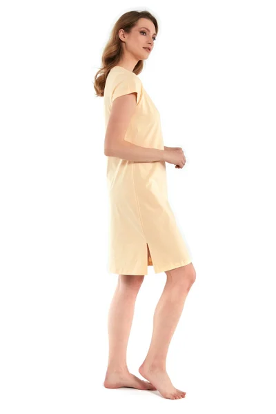 Světle žlutá dámská bavlněná noční košilka Cornette