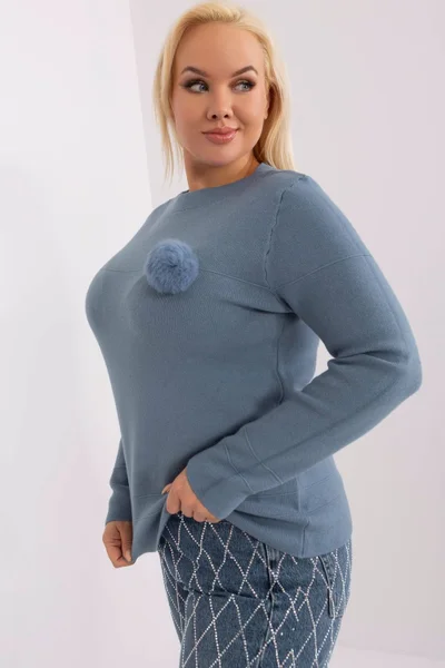 Dámský plus size svetr s bambulí - Factory Price