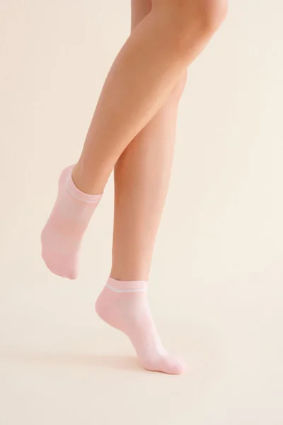 Nízké dámské ponožky z bavlny Gabriella