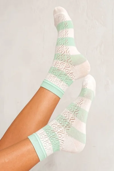 Pruhované dámské ponožky Milena mix barev
