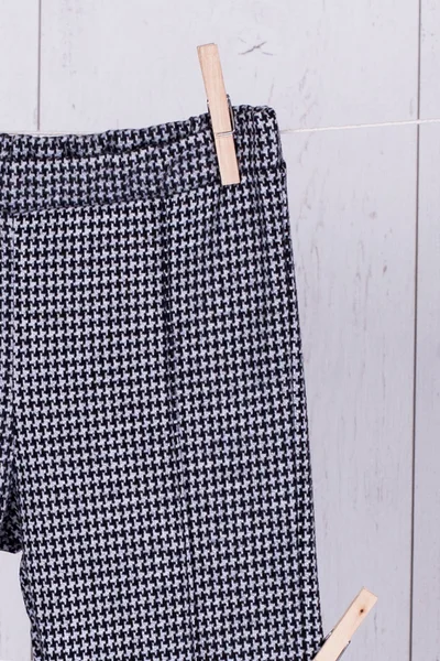 Černobílé kalhoty pro dívky s rozšířenými nohavicemi FPrice
