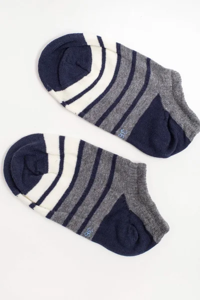 Šedé a tmavě modré pruhované krátké ponožky FPrice
