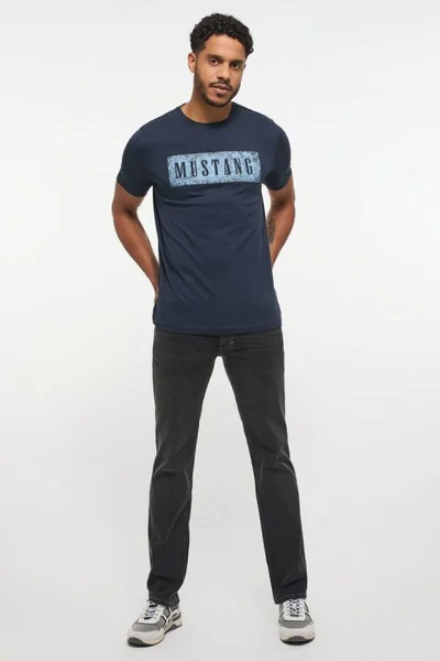 Tmavě modré pánské tričko s nápisem Mustang