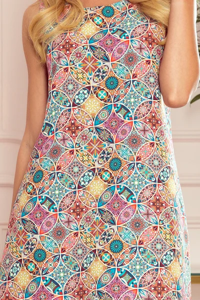 Krátké trapézové šaty s barevným vzorem Numoco 296-1