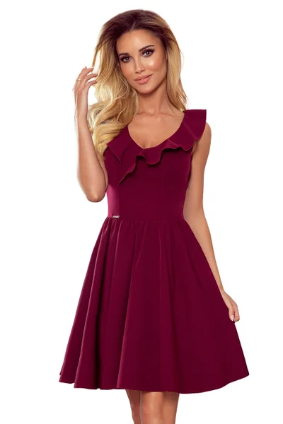 Elegantní šaty ve vínové bordó barvě s volánky ve výstřihu Numoco 307-3