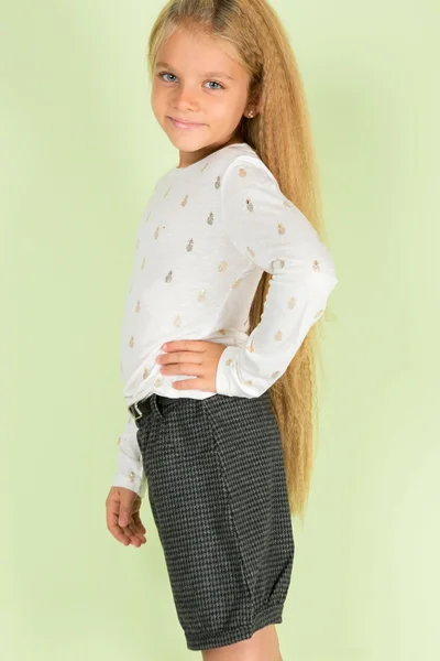 Bavlněné dívčí peplite šortky s černým páskem FPrice