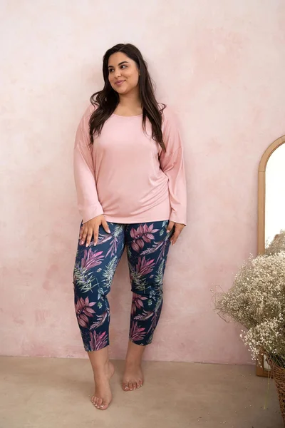 Bavlněné dámské pyžamo s capri kahotami Taro plus size