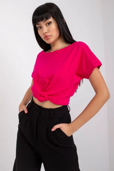 Tmavě růžové dámské tričko s výstřihem na zádech FPrice