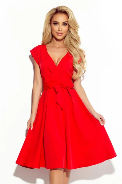 SCARLET - Červené rozšířené šaty s přeloženým obálkovým výstřihem K612 Numoco