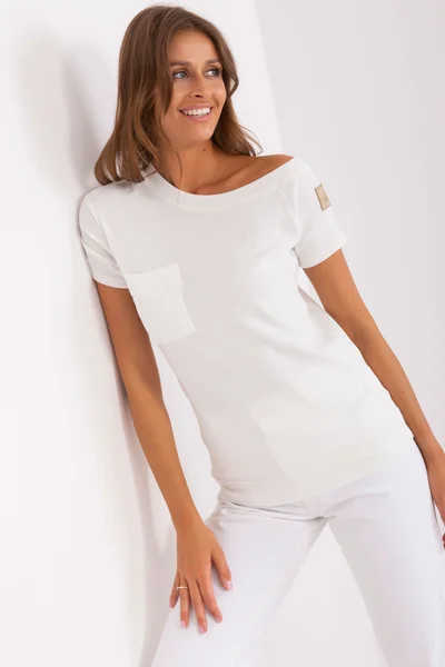 Bílé dámské tričko s kapsičkou FPrice