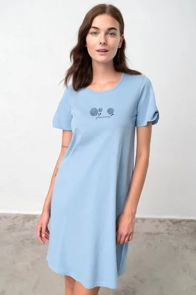 Světle modrá dámská noční košilka s krátkým rukávem Vamp