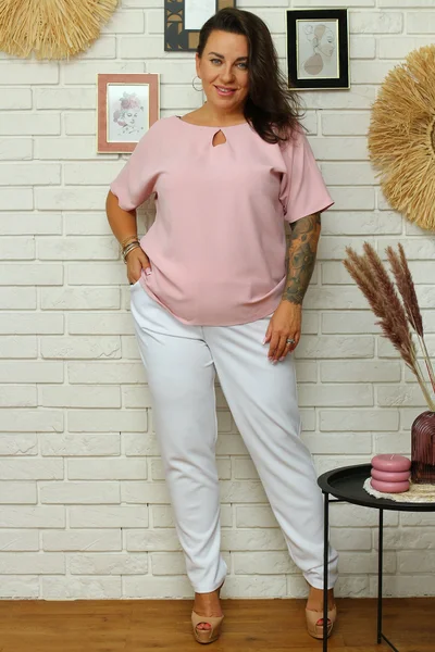 Světle růžové dámské tričko plus size Karko