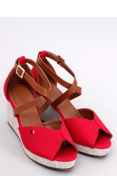 Dámské červené sandály na platformě Inello
