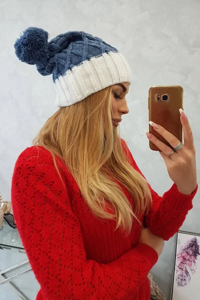 Stylová zimní čepice s bambulkou Key Velvet Super Soft