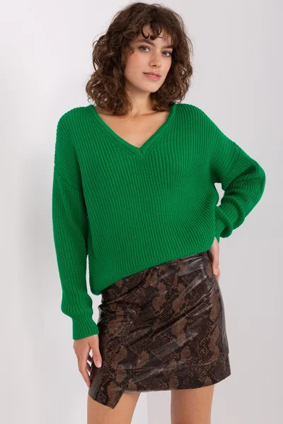 Zelený dámský pulovr s výstřihem do V FPrice