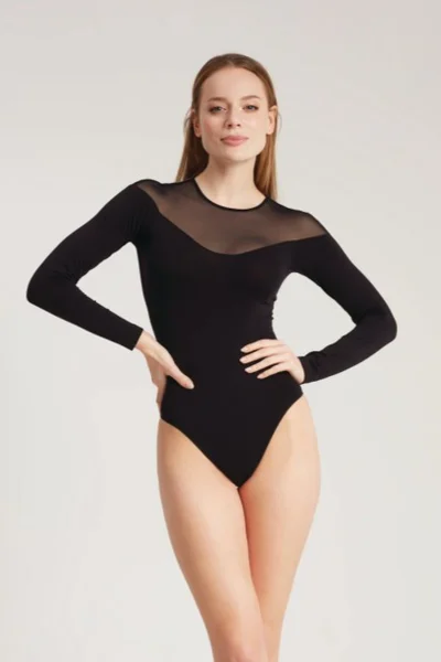 Přiléhavé dámské body s tylovým dekoltem GATTA BODYWEAR