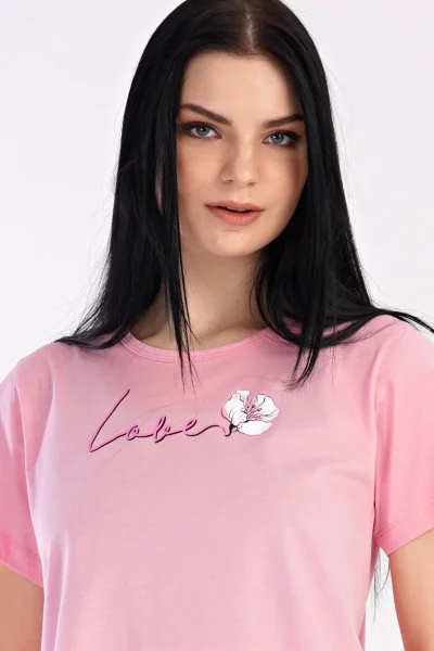 Růžová košilka na spaní s nápisem Vienetta