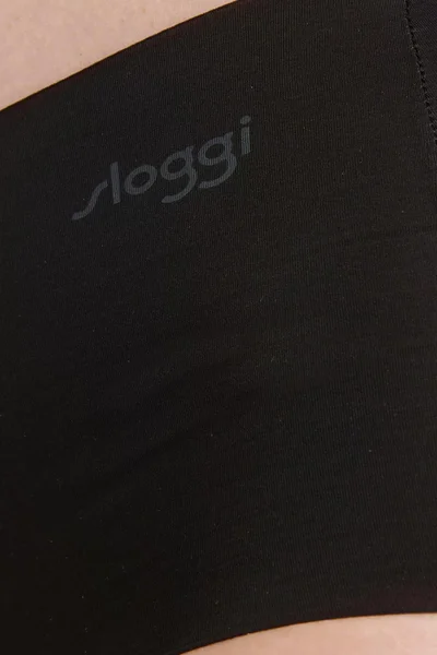Prodyšné dámské bezešvé kalhotky v černé barvě Sloggi