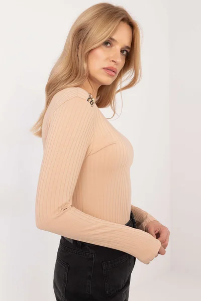 Dámská camel halenka FPrice s elegantním designem