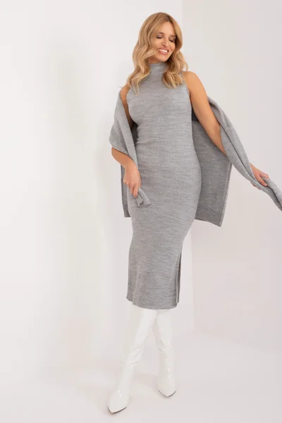 Světle šedý dámský přiléhavý komplet FPrice midi šaty a svetřík
