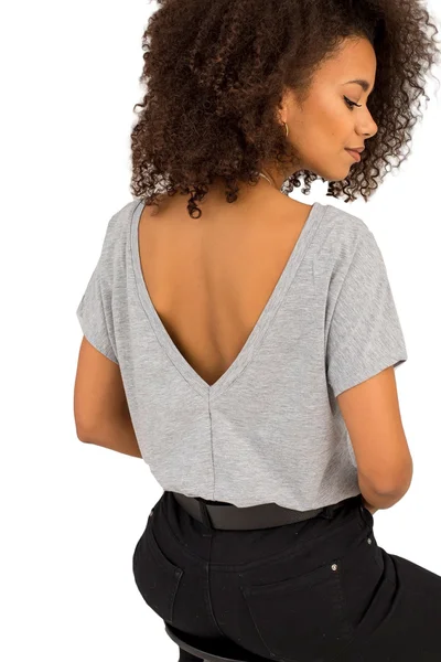 Světle šedé dámské tričko s výstřihem na zádech FPrice