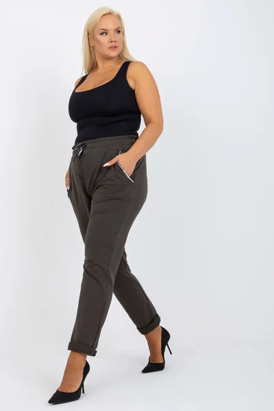 Pohodlné dámské plus size tepláky FPrice