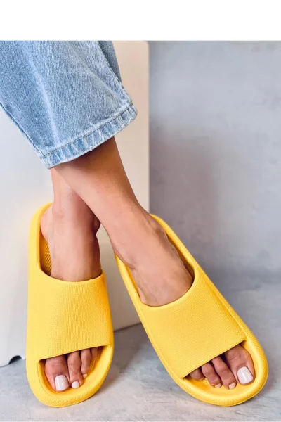 Dámské žluté gumové pantofle Inello
