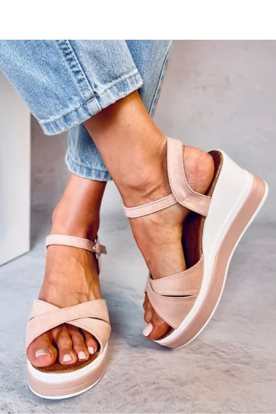 Růžovo-bílé dámské semišové sandály na platformě Inello