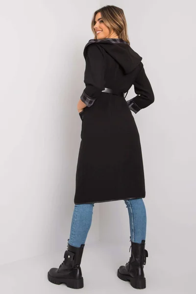 Černý dámský kabát s páskem FPrice